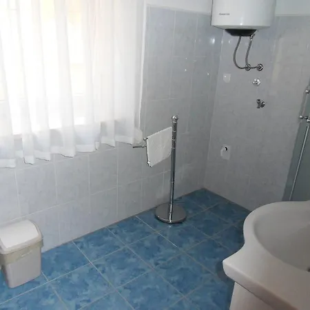 Apartments Petricevic 2 Selce Exterior photo