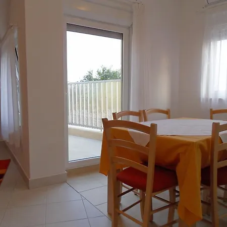 Apartments Petricevic 2 Selce Exterior photo