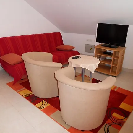 Apartments Petricevic 2 Selce Exterior photo