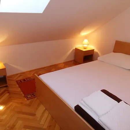 Apartments Petricevic 2 Selce Exterior photo