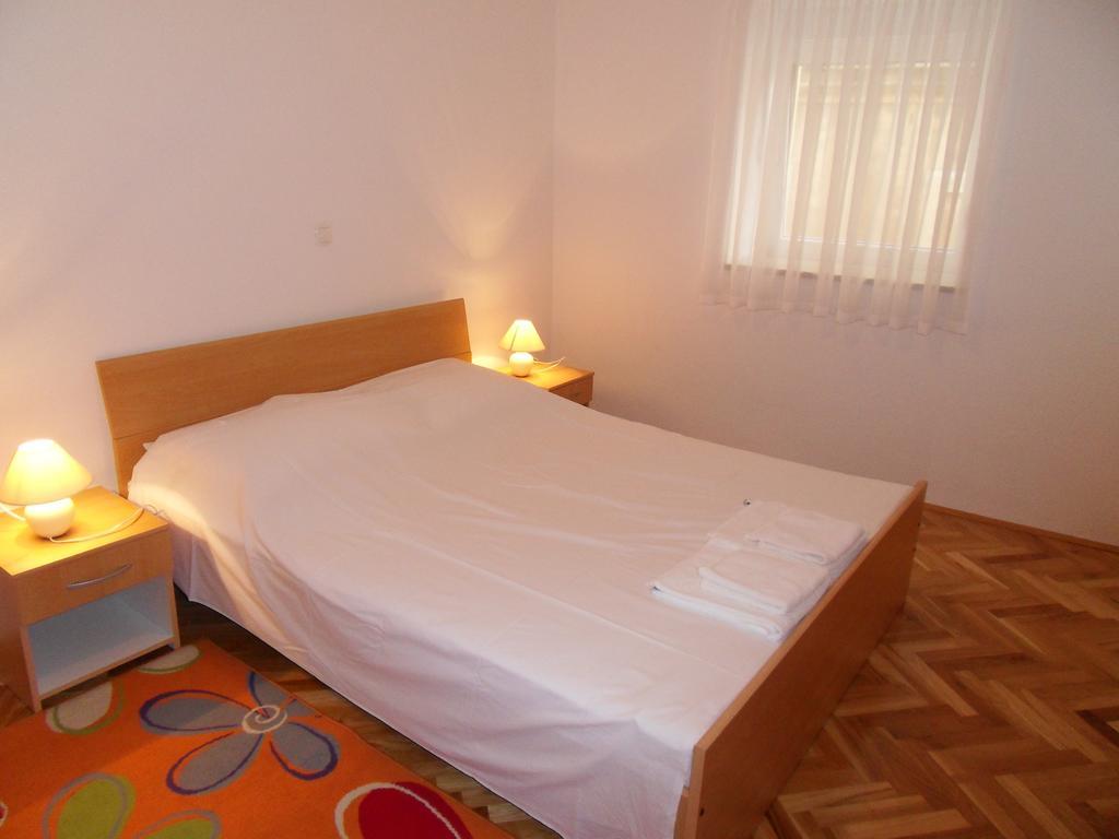Petricevic 2 Apartment *