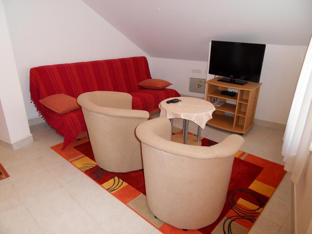 Petricevic 2 Apartment *