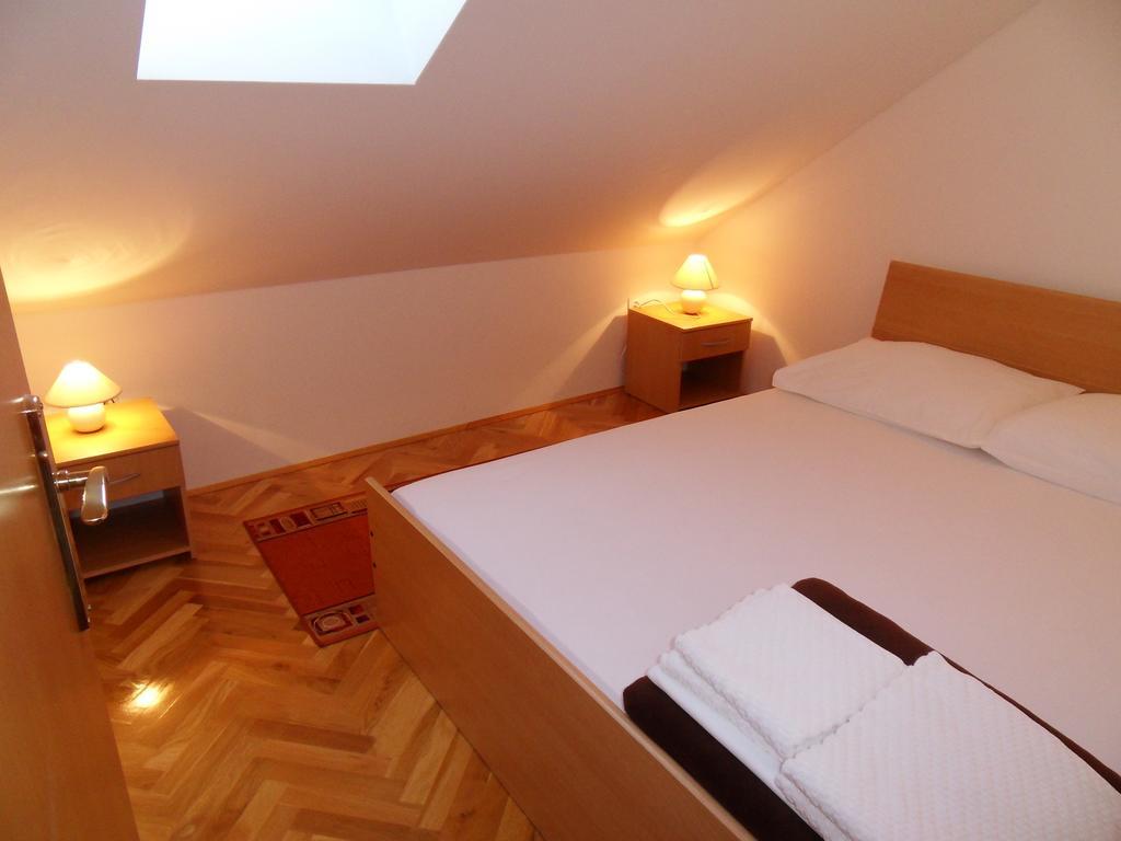 Petricevic 2 Apartment *